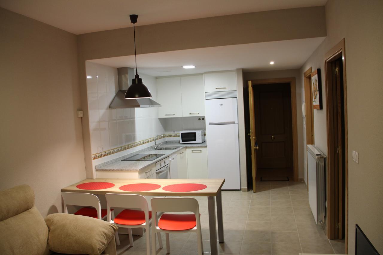Rivera Del Tiron Apartamentos Cuzcurrita-Río Tirón Buitenkant foto