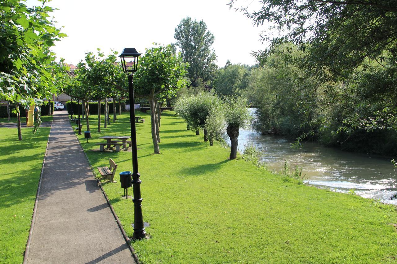 Rivera Del Tiron Apartamentos Cuzcurrita-Río Tirón Buitenkant foto