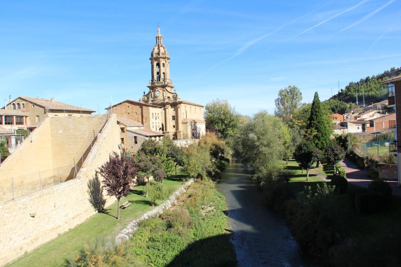Rivera Del Tiron Apartamentos Cuzcurrita-Río Tirón Buitenkant foto